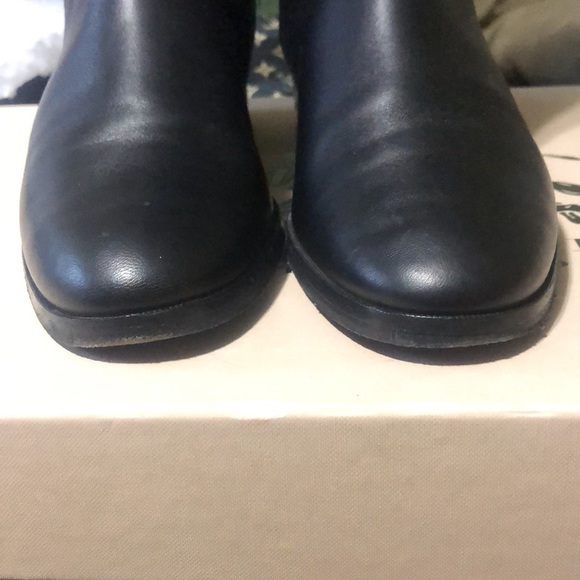 Burberry Boots - Picture 7 of 7